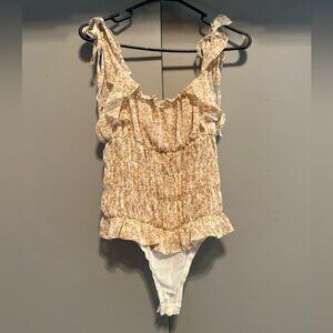 Lulu's - Beige Floral Bodysuit (Size M)